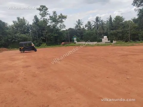 പൂക്കോട്ടുംപാടത്ത് ബിൽഡിങ്ങ് സെറ്റ് വിൽപനക്ക്