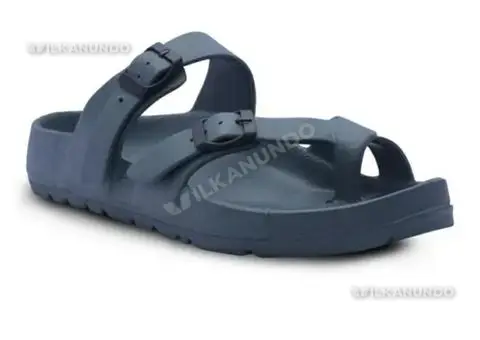 Brand New Men's Waterproof Buckle Sandals Unused