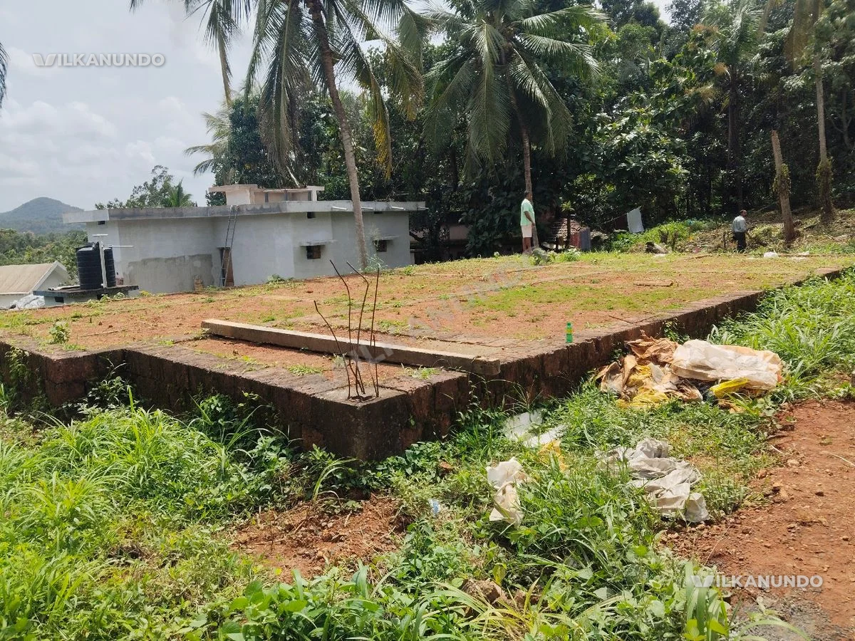 മഞ്ചേരി ടൗണിനടുത്തായി 7 cent തറയും വിൽപനക്ക്..