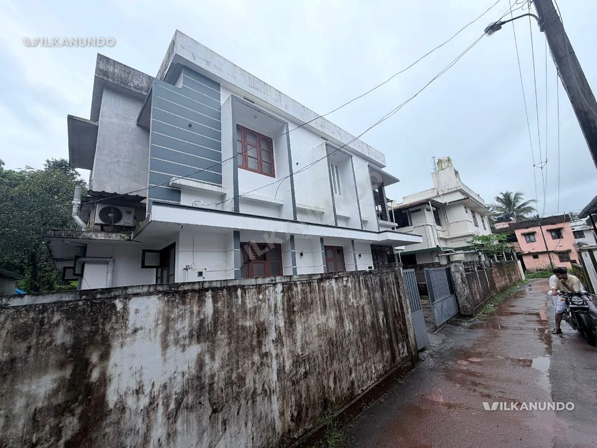 5 Bedroom House For Sale in Maidanapally, Kuruva
