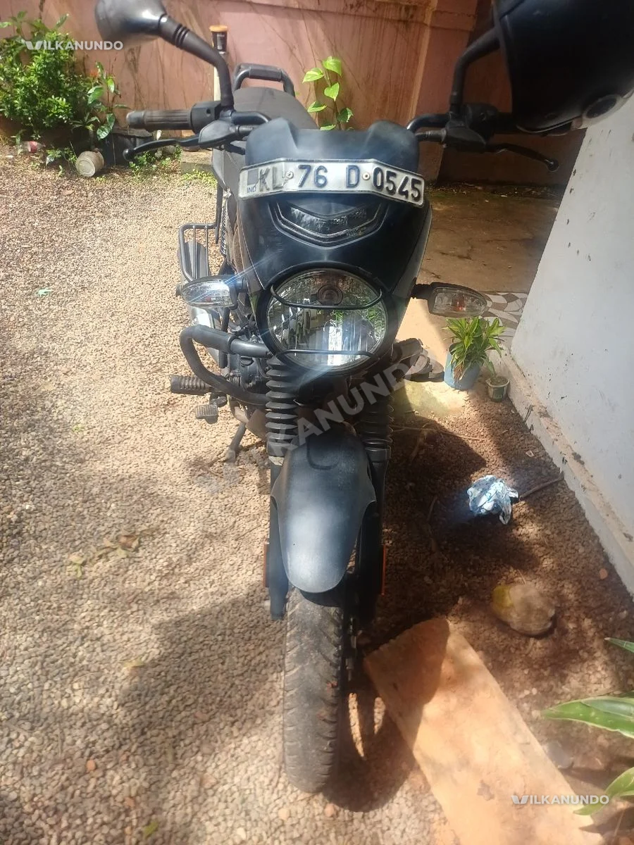BAJAJ CT125X