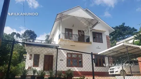 വയനാട്, കല്പറ്റ ടൗണിൽ നിന്ന് 2km ദൂരത്തിൽ 7.25 സെന്റ് സ്ഥലവും 1600 sqrft 3 bedroom (3 atached ) ം വില്പനയ്ക്ക്.