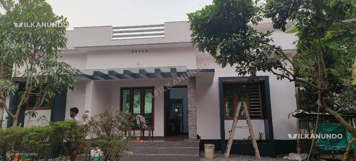3 bedroom 2 bathroom House for sale