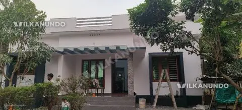 3 bedroom 2 bathroom House for sale