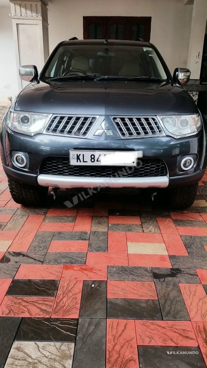 PAJERO SPORT 4*4 manual