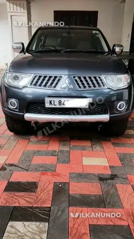 PAJERO SPORT 4*4 manual