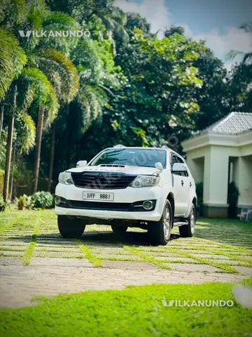 TOYOTA FORTUNER 4*4 manual