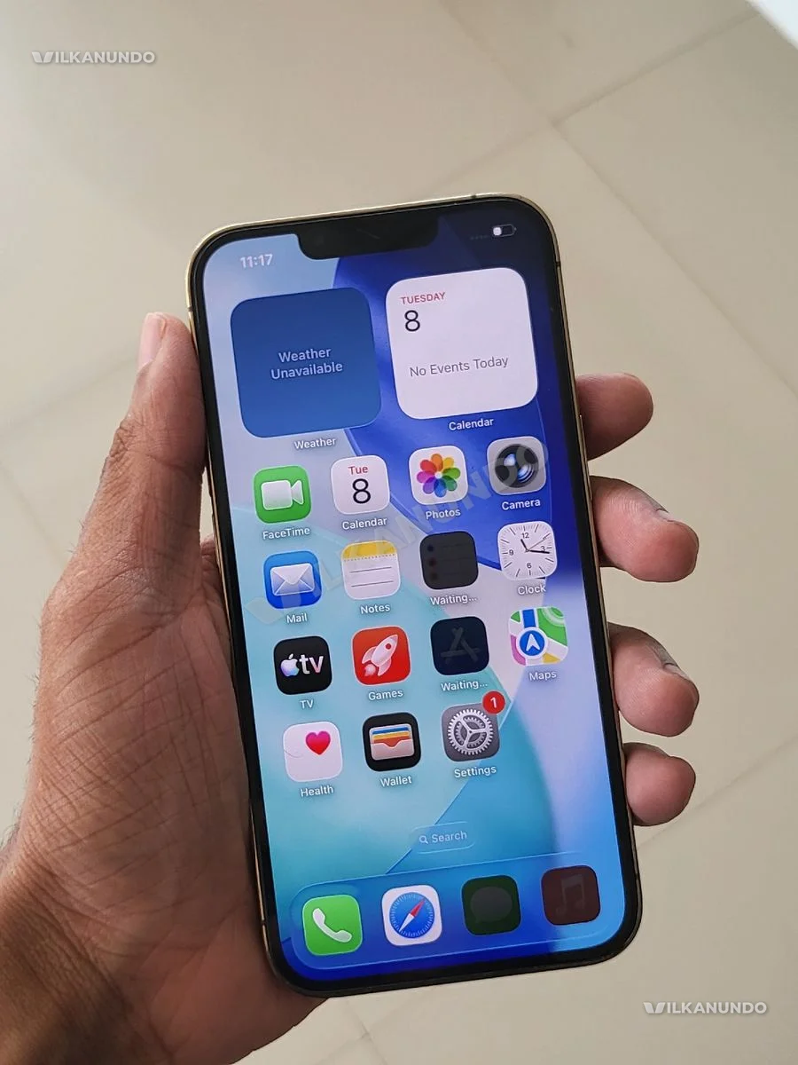 iPhone 13Pro Gold