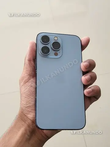 iPhone 13Pro Sierra Blue