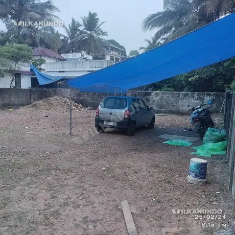 6 Cent square plot near marottichuvadu jn edapally Ernakulam
