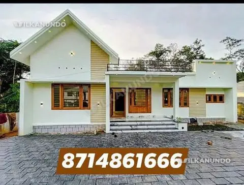 കോട്ടയം പാമ്പാടി  KK റോഡിൽ  8 മൈൽ ജംഗ്ഷന് സമീപം 7അര സെന്റ് വസ്തു 3BHK വീടും വില്പനക്ക്.