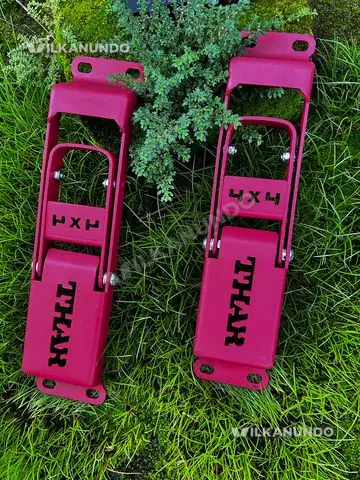 thar hinge