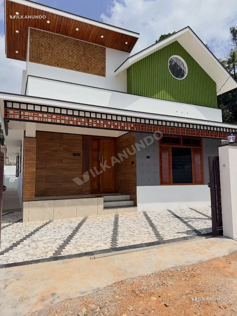 തിരുവനന്തപുരം വട്ടിയൂർക്കാവ് പുളിയറക്കോണം പുതിയ മൂന്നു ബെഡ്റൂം വീട് വില്പനക്ക്.
