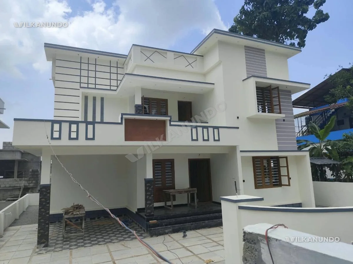 എറണാകുളം ജില്ല പറമ്പി പീടിക കീഴില്ലം9 സെന്റ് പുരയിടവും 1100 സ്ക്വയർഫീറ്റ് വീടും വില്പനക്ക്