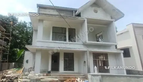 പത്തനംതിട്ട ജില്ല പൂങ്കാവ് മല്ലശ്ശേരി റൂട്ടിൽ..8 സെന്റ് സ്ഥലം2000 സ്ക്വയർഫീറ്റ് വീട്പുതിയ വീട്