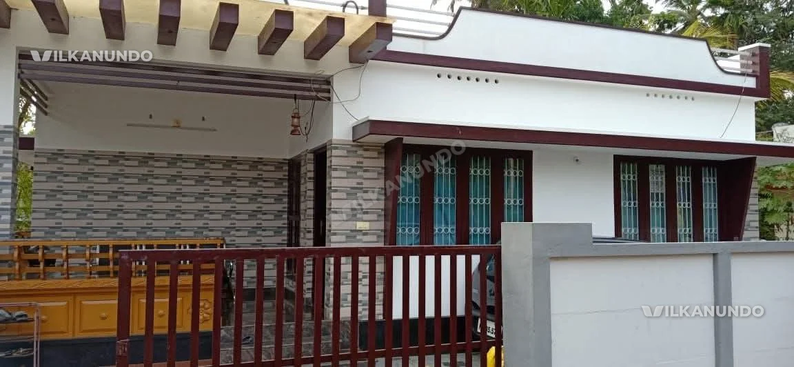 നോർത്ത് പറവൂർ മാഞ്ഞാലിയിൽ 5 cent സ്ഥലവും 3 ബെഡ്റൂം വീടും വിൽപനക്ക്