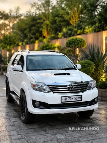 TOYOTA FORTUNER