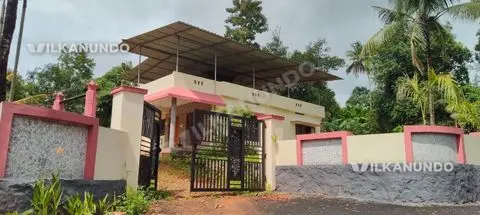 പത്തനംതിട്ടയിൽ നിന്നും നാല് കിലോമീറ്റർ ദൂരത്തിൽ പൂങ്കാവിൽ 10 സെൻറ് സ്ഥലവും 2BHK വീടും വിൽപ്പനക്ക്