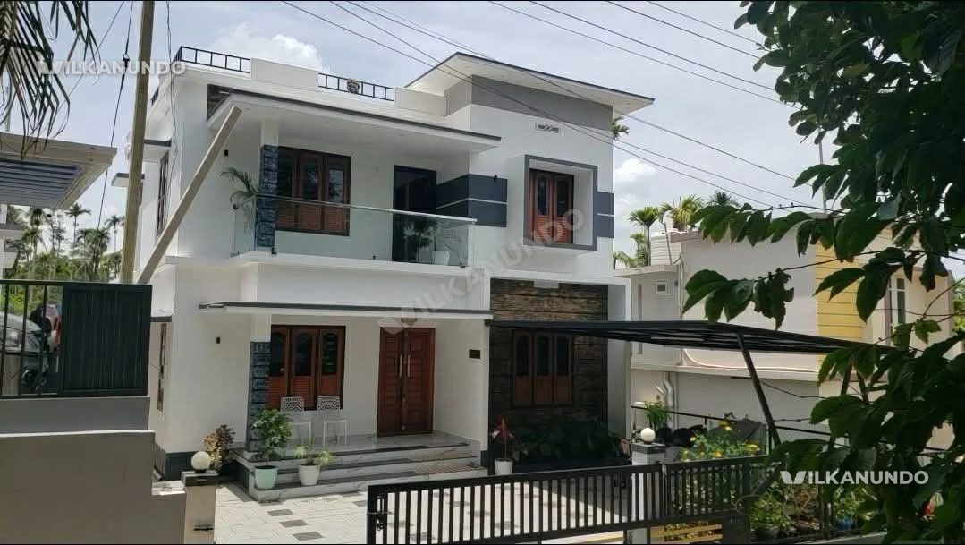 വയനാട്, സുൽത്താൻ ബത്തേരി ് 5 സെന്റ് സ്ഥലത്ത് പുതുതായി പണികഴിപ്പിച്ച 1700 sqrft 4 ബെഡ്റൂം വീട് വില്പനയ്ക്ക്.