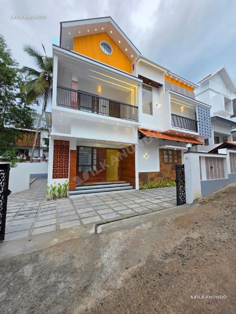 തച്ചോട്ടുകാവ് പുതിയ 4 ബെഡ്റൂം വീട് വില്പനക്ക്.