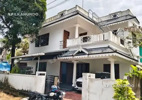 ആലുവ പറവൂർ റോഡിൽ കോട്ടപ്പുറത്ത് ശാന്തസുന്ദരമായ അന്തരീക്ഷത്തിൽ ഒരു 3 BHK വീട് വിൽപനക്ക്ം.