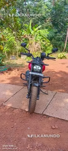 TVS RONIN 225 MAGMA RED