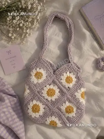 Crochet daisy bag