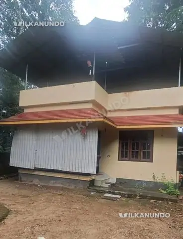 തിരുവനന്തപുരം ജില്ല വെഞ്ഞാറമൂട് ജംഗ്ഷനിൽ നിന്നും 3 കിലോമീറ്റർ മാറി  10 സെന്റ് 800 സ്ക്വയർ ഫീറ്റ് വീട് വില്പനയ്ക്ക്
