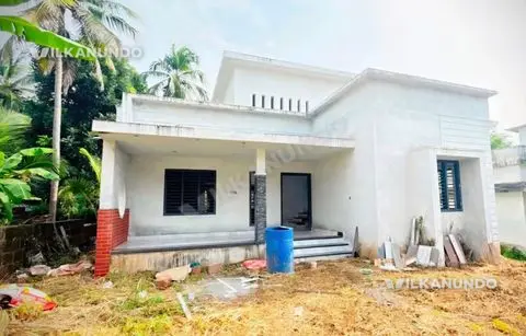 മലപ്പുറം ജില്ല മഞ്ചേരി നറുകരക്കടുത്ത് പുതിയ വീട് വിൽപനക്ക്