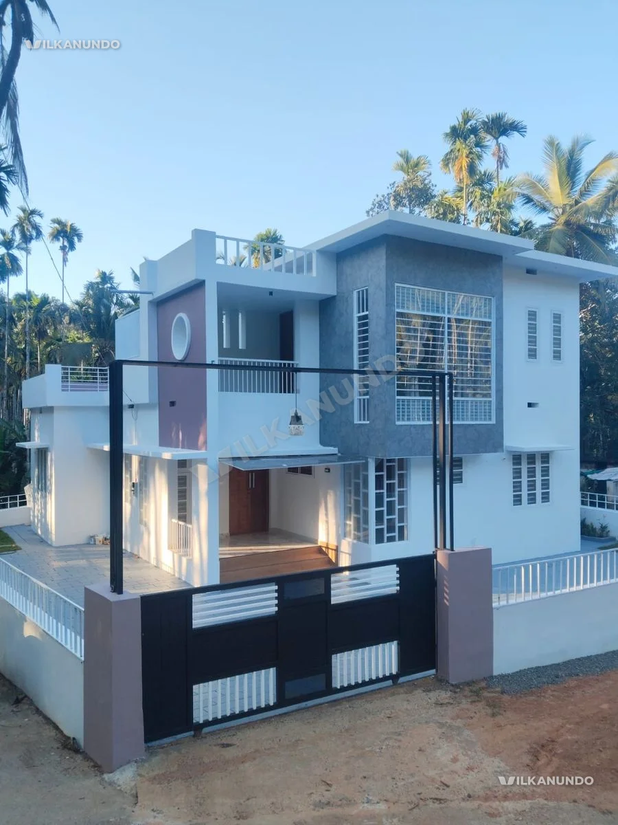 മഞ്ചേരി പാണ്ടിക്കാട് റോഡ് 7കിലോ മീറ്റർ അടുത്ത് 8 സെൻ്റ് സ്ഥലവും 1800 squrefeet വീടും വിൽപ്പനക്ക്