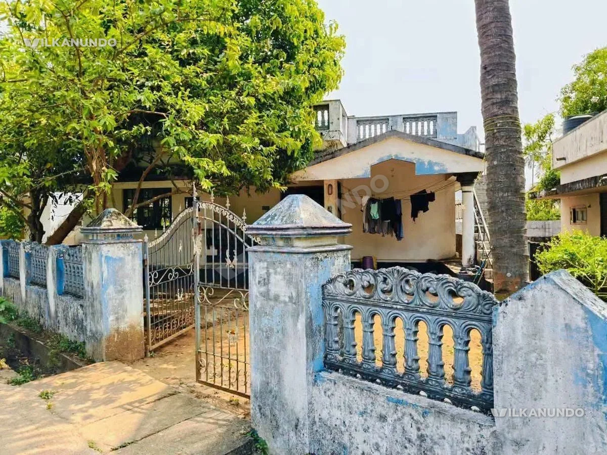 പാലക്കാട് ഒലവക്കോട് നിന്നും മലമ്പുഴ പോകുന്ന വഴിയിൽ വീട് വില്പനയ്ക്ക്...