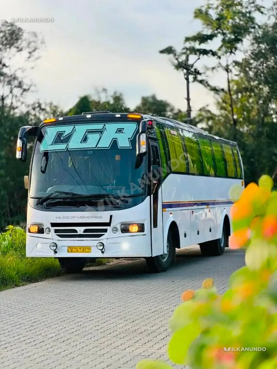 Leyland 222 wb bus for sale