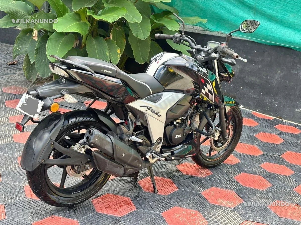 Apache RTR 160 r