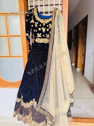 wedding gown