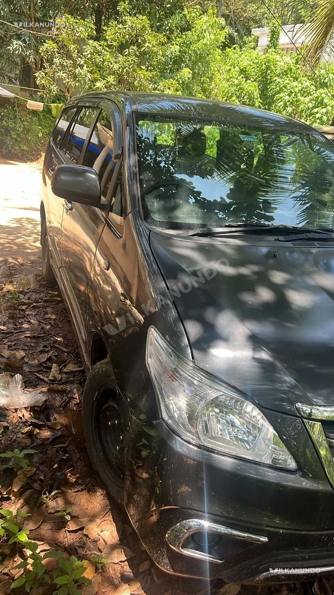 2015 Innova G 4 2.5 L for urgent sale