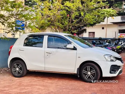 toyota etios liva