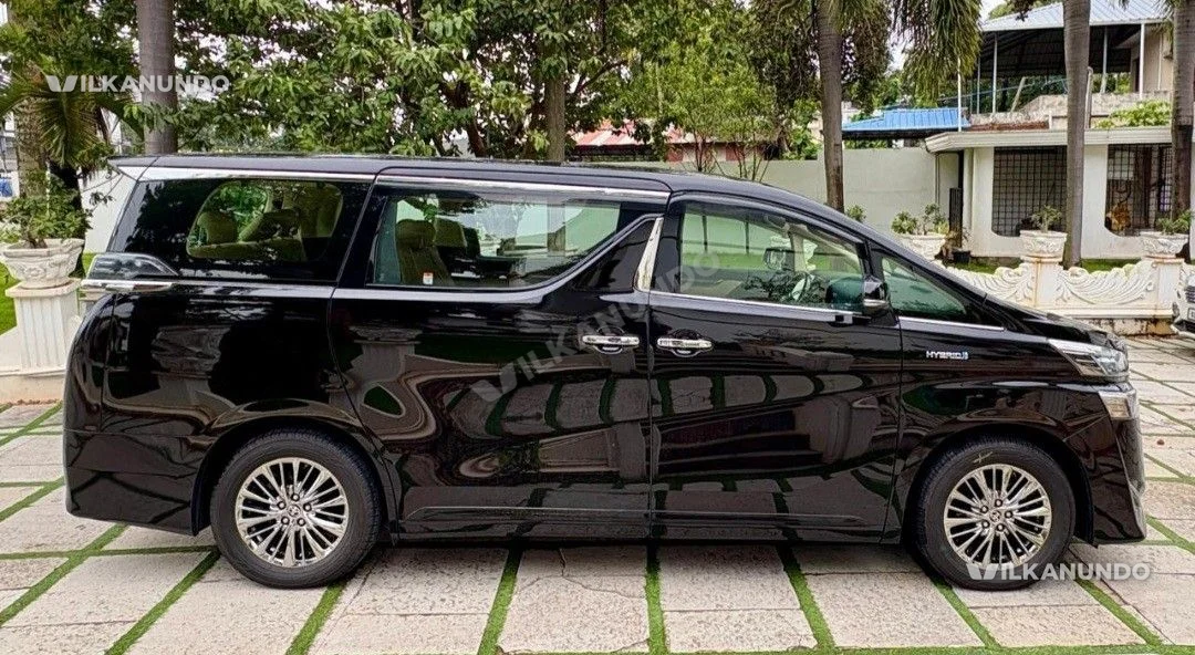 2022 velfire VIP executive lounge