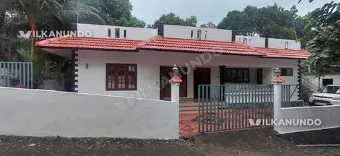 ആലം പള്ളിക്ക് സമീപം മെയിൻ റോഡിൽ നിന്ന് 250 മീറ്റർ ദൂരത്തിൽ 10 സെൻ്റിൽ, 1400 സ്ക്വയർഫീറ്റിൽ മൂന്ന് ബെഡ്റൂം വീട വിൽപനക്ക്്