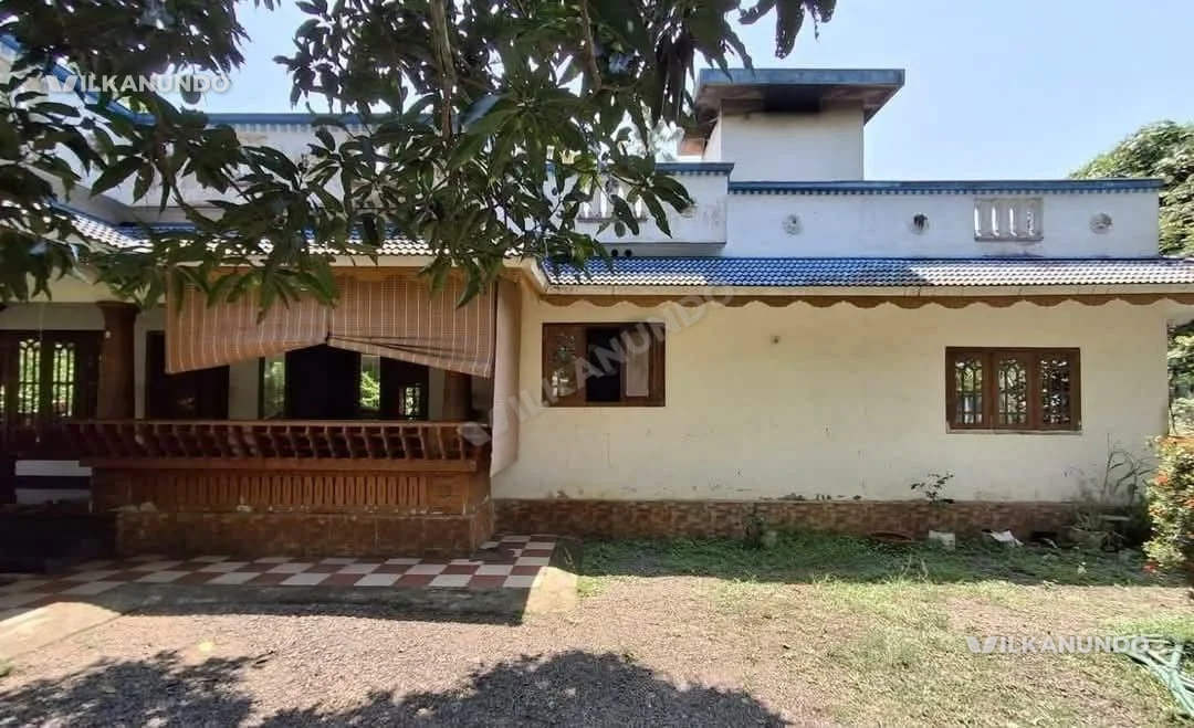 എറണാകുളം ജില്ല കുറിച്ചിലക്കോട് മലയാറ്റൂർ വില്ലേജ് വീടും സ്ഥലവും38 സെന്റ് സ്ഥലം2000 സ്ക്വയർ ഫീറ്റ് വീട്
