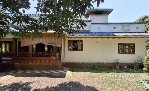 എറണാകുളം ജില്ല കുറിച്ചിലക്കോട് മലയാറ്റൂർ വില്ലേജ് വീടും സ്ഥലവും38 സെന്റ് സ്ഥലം2000 സ്ക്വയർ ഫീറ്റ് വീട്