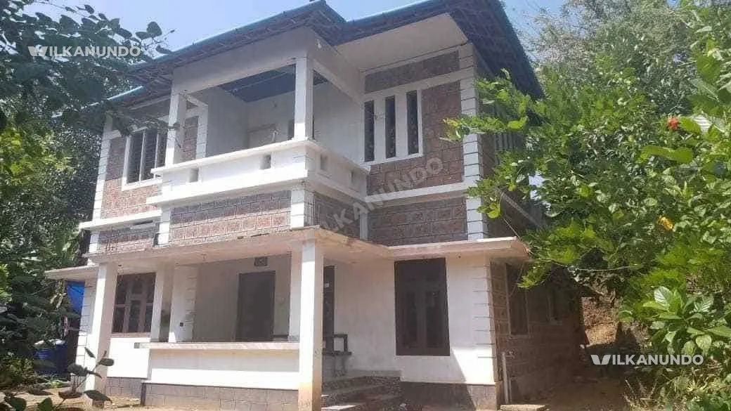 കാടാമ്പുഴ ആശാരി കുളമ്പ് വീടും സ്ഥലവും കൊടുക്കാനുണ്ട് 12.5സെന്റ് സ്ഥലം വീട് വിൽപനക്ക്