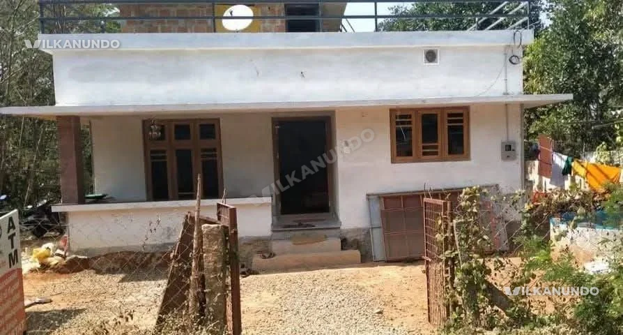 മാങ്കുറുശ്ശി ജംഗ്ഷനിൽ നിന്നും രണ്ടര കിലോമീറ്റർ കേരളശ്ശേരി ബസ് റൂട്ട്54 സെന്റ് സ്ഥലവും 1500 സ്ക്വയർ ഫീറ്റ് വിൽപനക്ക്