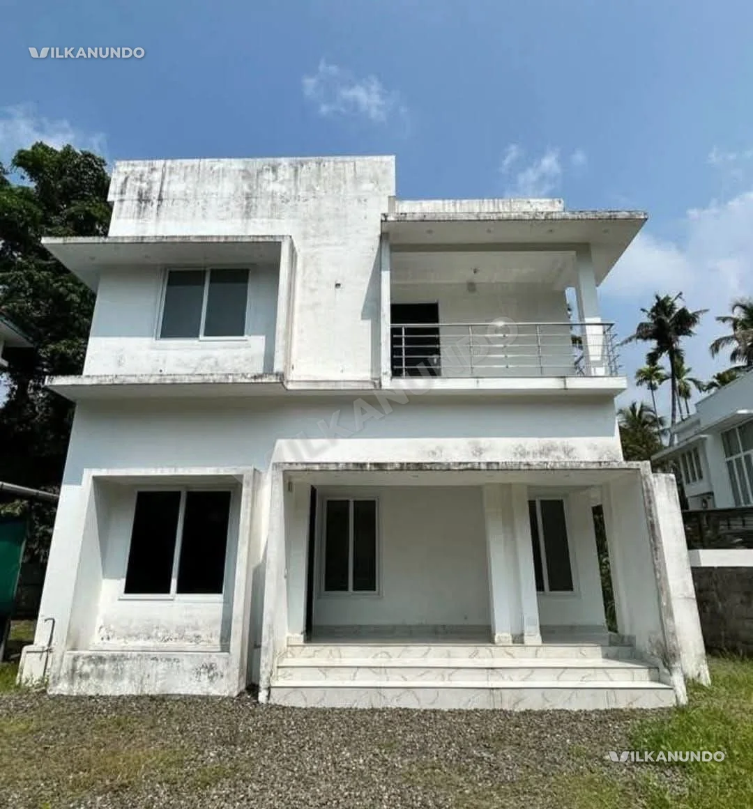 തൃശ്ശൂർ ജില്ല5.3 സെന്റ് സ്ഥലം1750 സ്ക്വയർ ഫീറ്റ് പുതിയ വീട്