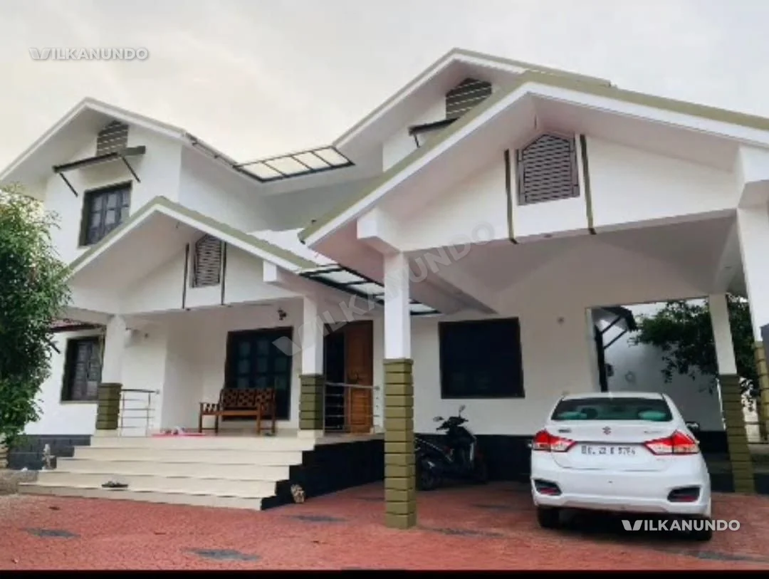 Mampad collage 13 cent സ്ഥലവും രണ്ടുനില വാർപ്പ് വീട് വിൽപനക്ക്