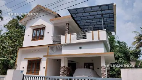 ചങ്ങനാശ്ശേരി വക്കച്ചൻപടി വീട് വിൽപ്പനയ്ക്ക്. 11 സെന്റ് സ്ഥലത്ത് 2200 ചതുരശ്ര അടി വിസ്തീർണ്ണമുള്ള വീട് വിൽപനക്ക്