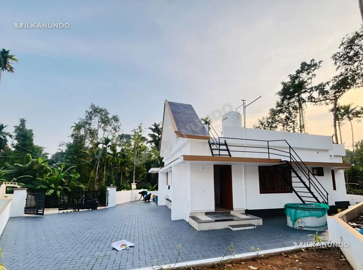 എറണാകുളം ജില്ല- പുതിയ 3 BHK വീട് വിൽപ്പനയ്ക്ക്- 5.5 സെന്റ് സ്ഥലം 1200 സ്ക്വയർ ഫീറ്റ്